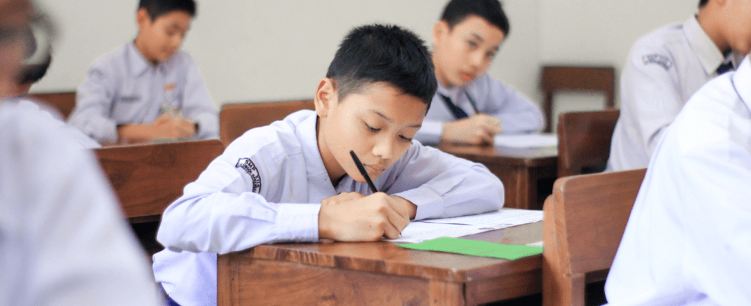 Evaluasi Hasil Belajar Satu Semester Siswa Pondok Pesantren Modern ZIIS Ikuti Penilaian Akhir Semester