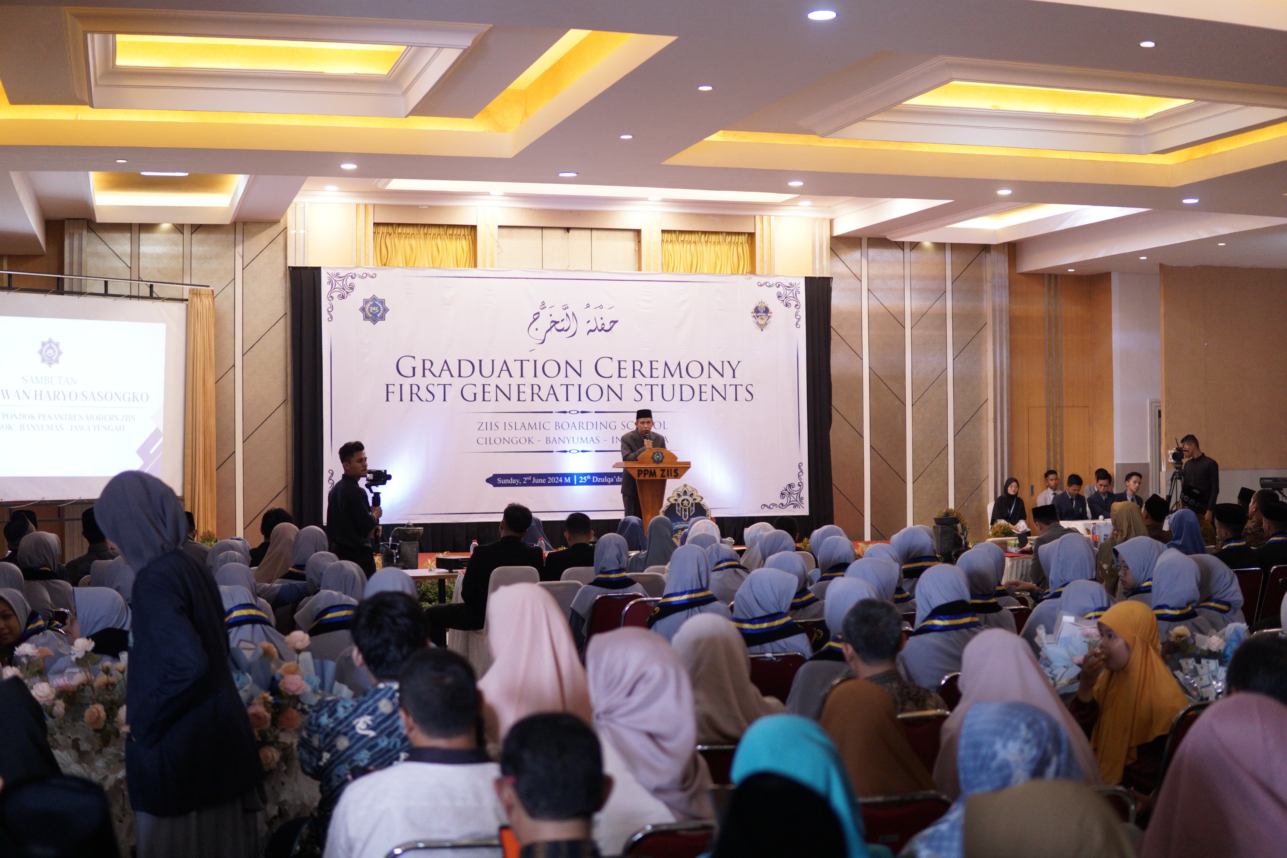 Khataman dan Wisuda Perdana Premiero Generation: Sebuah Awal  Bersejarah bagi Pondok Pesantren Modern ZIIS