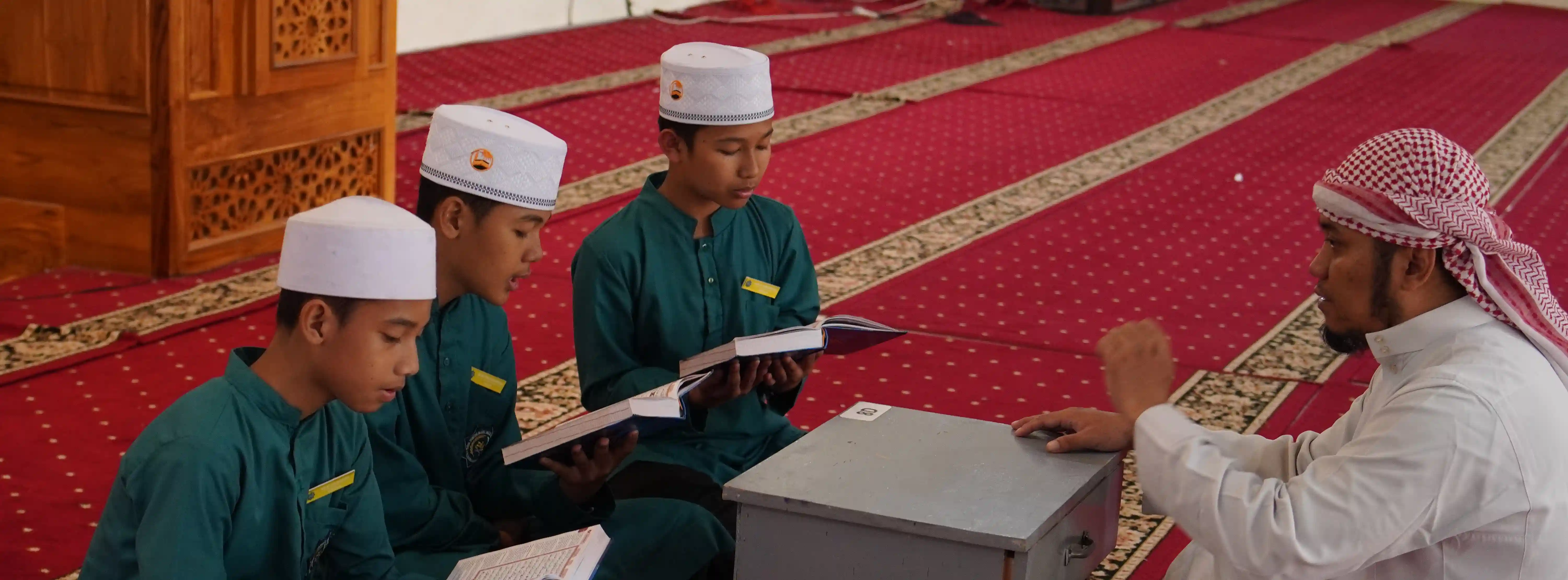 ISLAMIC MENTORING & TAHFIDZ